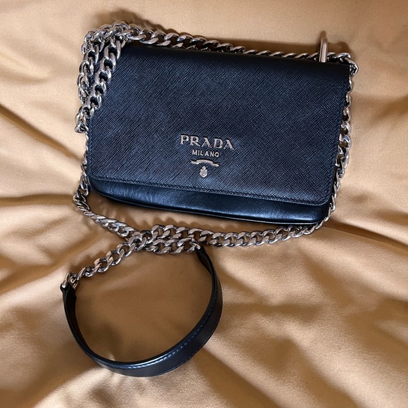 PRADA SAFFIANO LEATHER - Picture 9 of 9